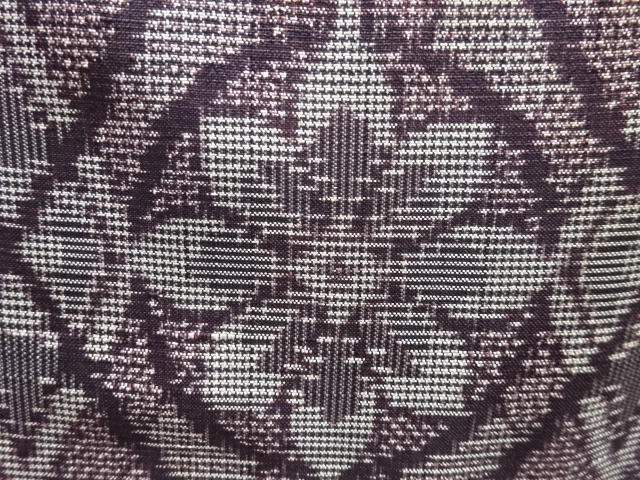 JAPANESE KIMONO / ANTIQUE KIMONO / SILK / DORO OSHIMA TSUMUGI / WOVEN DIAGONAL GRID & FLOWERS